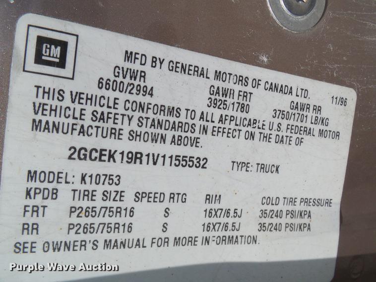 image for item DE5232 1997 Chevrolet 1500 Ext. Cab pickup truck