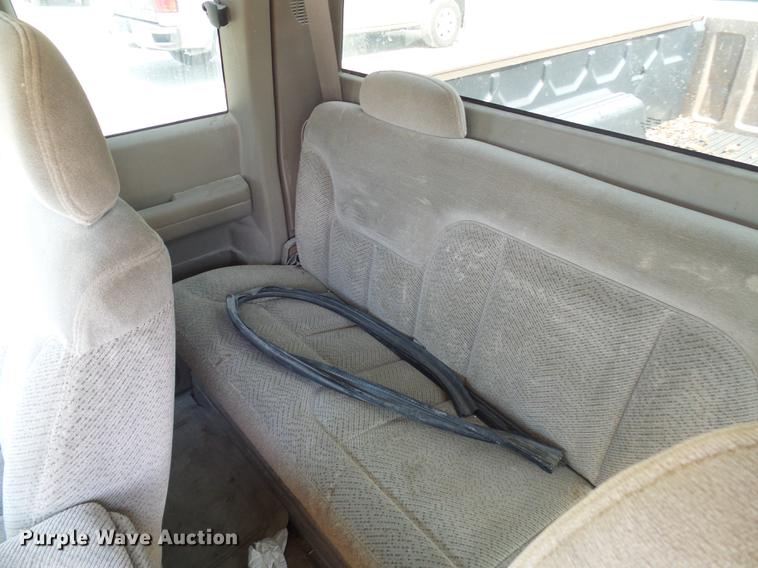 image for item DE5232 1997 Chevrolet 1500 Ext. Cab pickup truck