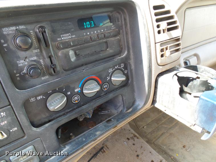 image for item DE5232 1997 Chevrolet 1500 Ext. Cab pickup truck