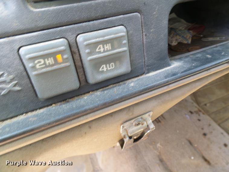 image for item DE5232 1997 Chevrolet 1500 Ext. Cab pickup truck