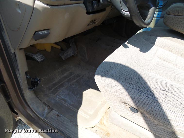 image for item DE5232 1997 Chevrolet 1500 Ext. Cab pickup truck