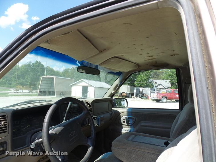 image for item DE5232 1997 Chevrolet 1500 Ext. Cab pickup truck