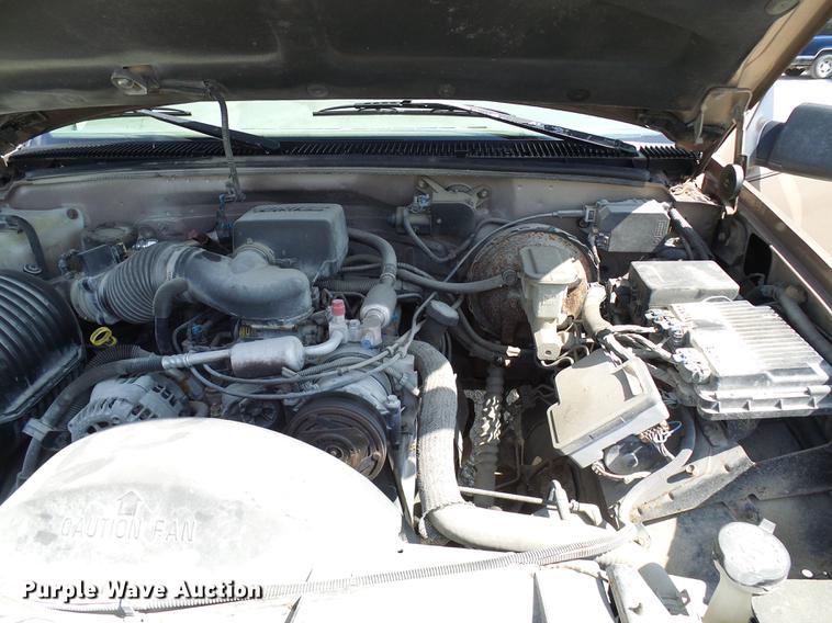 image for item DE5232 1997 Chevrolet 1500 Ext. Cab pickup truck