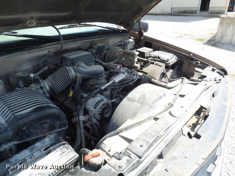 image for item DE5232 1997 Chevrolet 1500 Ext. Cab pickup truck