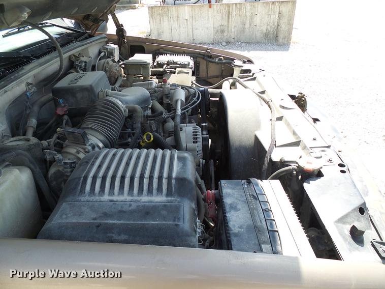 image for item DE5232 1997 Chevrolet 1500 Ext. Cab pickup truck