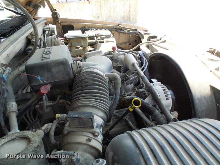 image for item DE5232 1997 Chevrolet 1500 Ext. Cab pickup truck