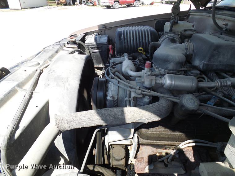 image for item DE5232 1997 Chevrolet 1500 Ext. Cab pickup truck