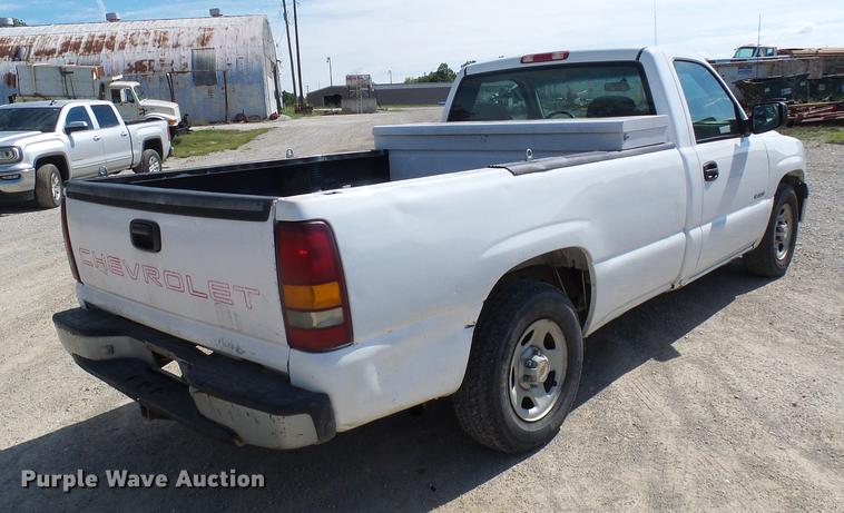 image for item DE5249 2000 Chevrolet Silverado 1500 pickup truck