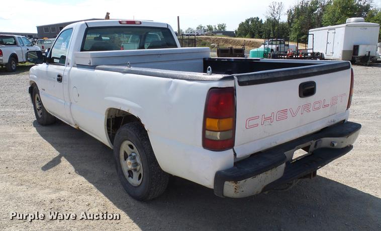 image for item DE5249 2000 Chevrolet Silverado 1500 pickup truck