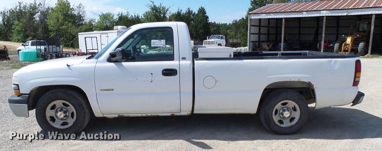 image for item DE5249 2000 Chevrolet Silverado 1500 pickup truck