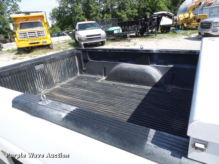 image for item DE5249 2000 Chevrolet Silverado 1500 pickup truck