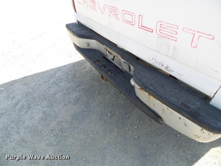 image for item DE5249 2000 Chevrolet Silverado 1500 pickup truck