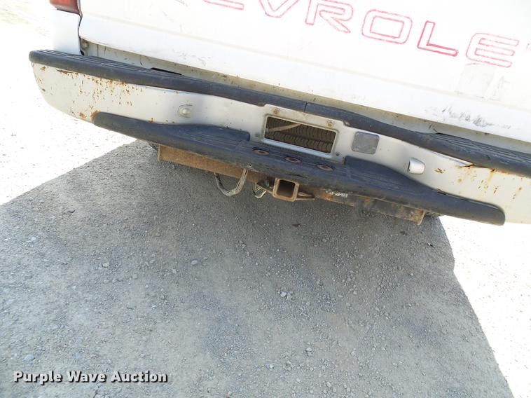 image for item DE5249 2000 Chevrolet Silverado 1500 pickup truck