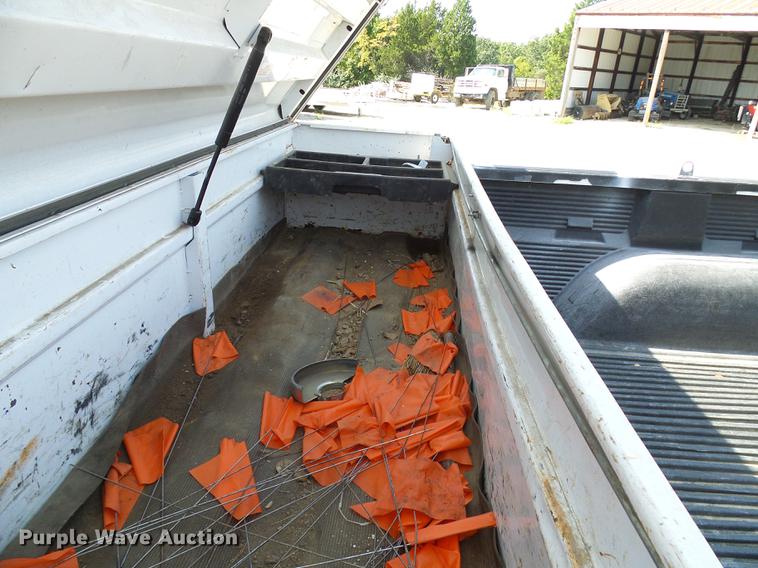 image for item DE5249 2000 Chevrolet Silverado 1500 pickup truck