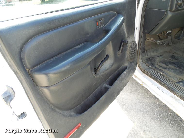 image for item DE5249 2000 Chevrolet Silverado 1500 pickup truck