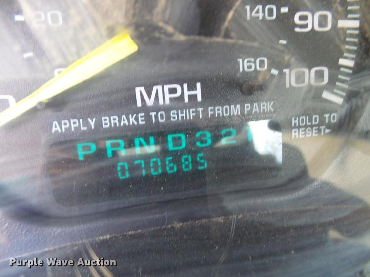 image for item DE5249 2000 Chevrolet Silverado 1500 pickup truck