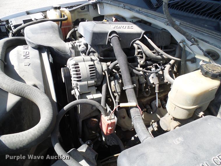 image for item DE5249 2000 Chevrolet Silverado 1500 pickup truck