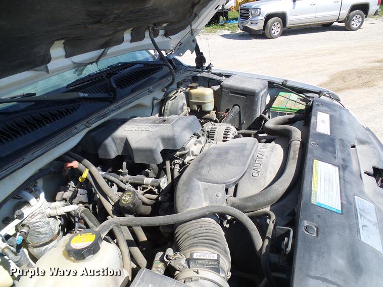 image for item DE5249 2000 Chevrolet Silverado 1500 pickup truck