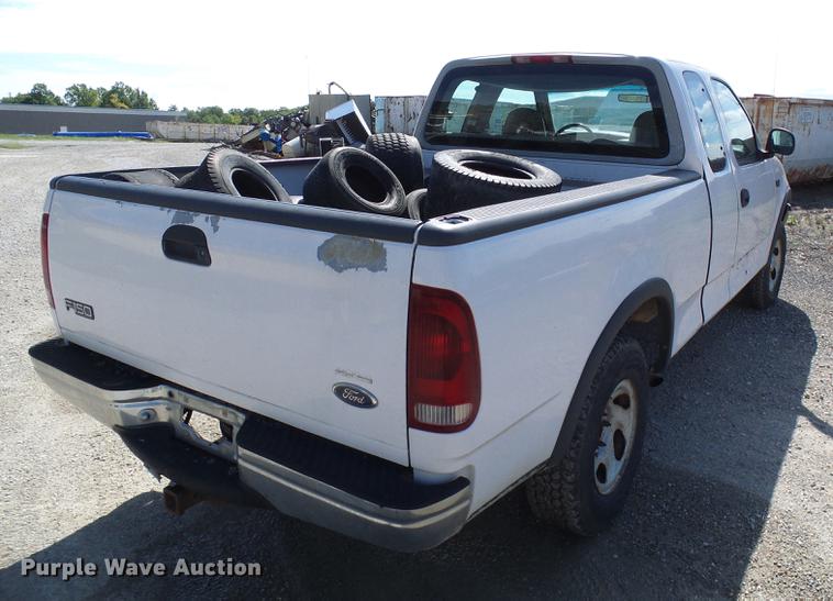 image for item DE5250 1997 Ford F150 SuperCab pickup truck