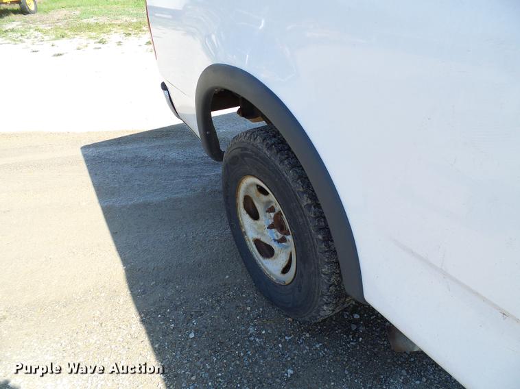 image for item DE5250 1997 Ford F150 SuperCab pickup truck