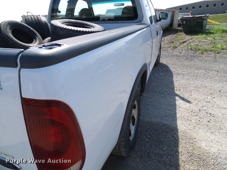 image for item DE5250 1997 Ford F150 SuperCab pickup truck