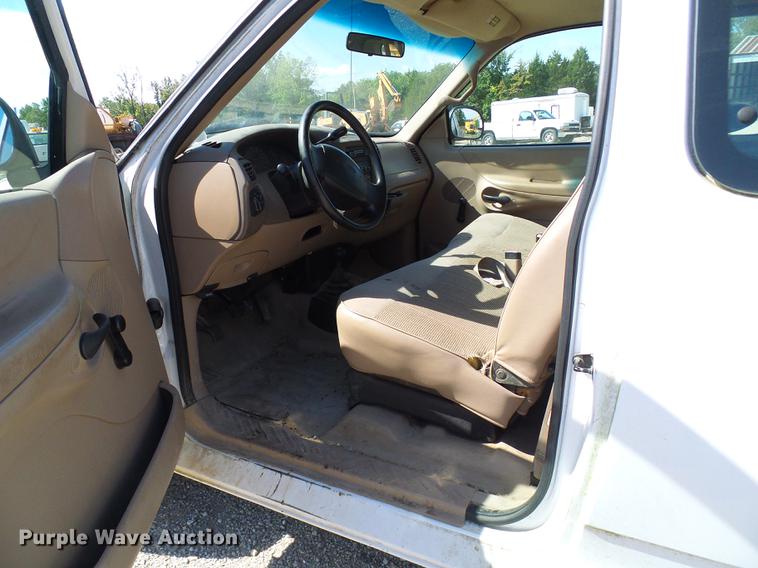 image for item DE5250 1997 Ford F150 SuperCab pickup truck