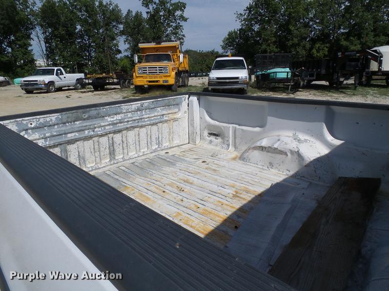 image for item DE5251 1997 Ford F150 SuperCab pickup truck