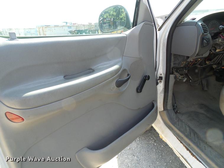 image for item DE5251 1997 Ford F150 SuperCab pickup truck