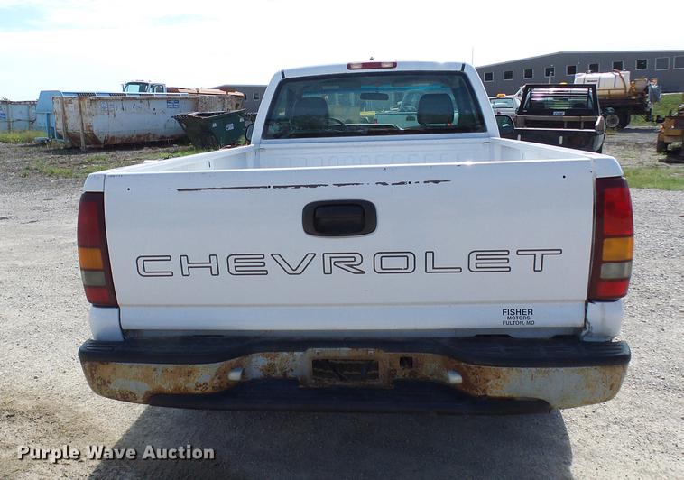 image for item DE5253 2001 Chevrolet Silverado 1500 pickup truck