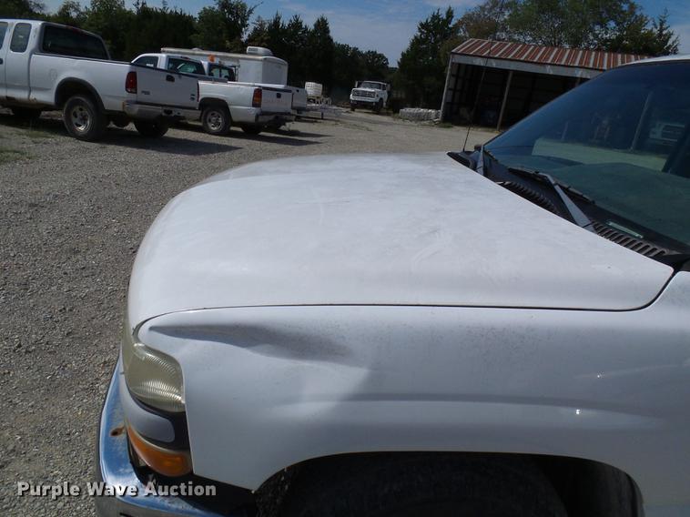 image for item DE5253 2001 Chevrolet Silverado 1500 pickup truck