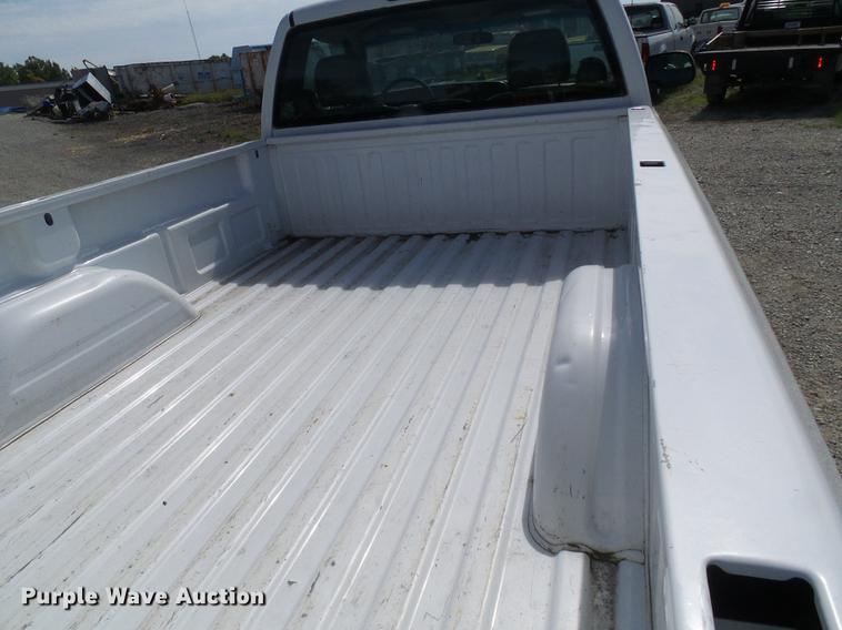 image for item DE5253 2001 Chevrolet Silverado 1500 pickup truck