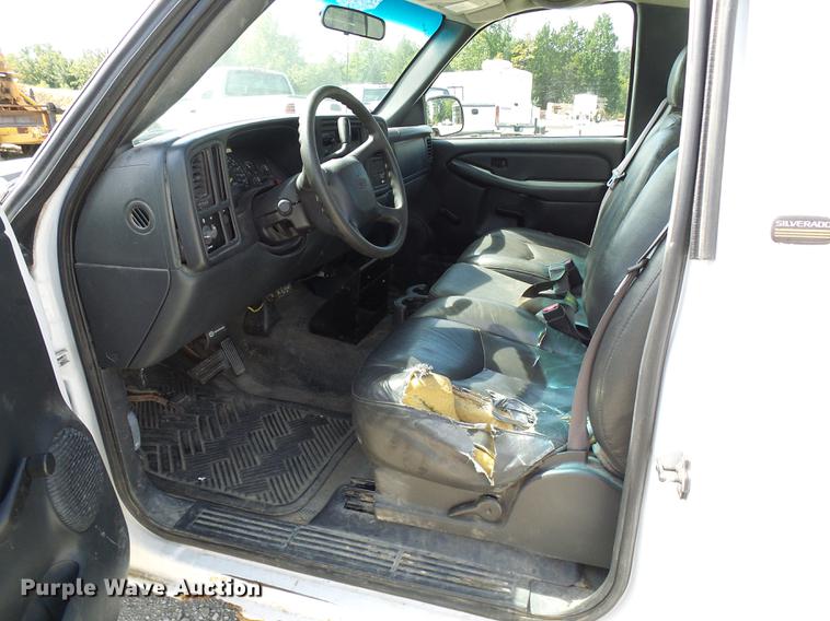 image for item DE5253 2001 Chevrolet Silverado 1500 pickup truck