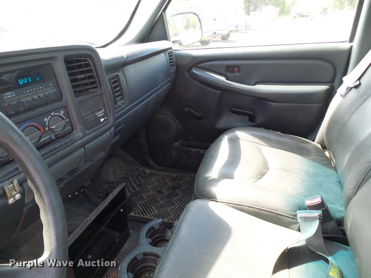 image for item DE5253 2001 Chevrolet Silverado 1500 pickup truck