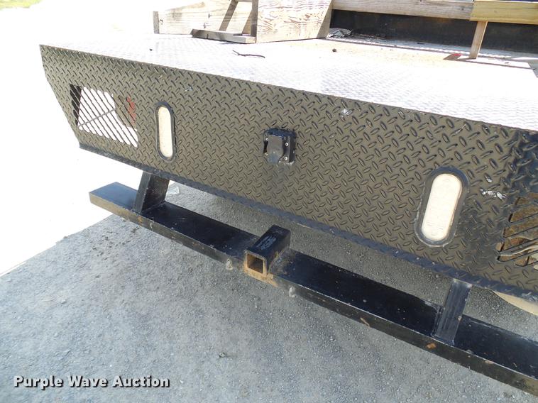 image for item DE5254 2001 Chevrolet Silverado 1500 flatbed pickup truck