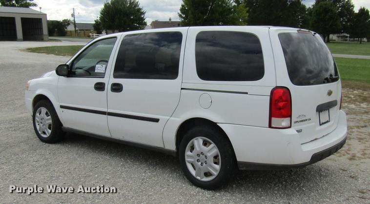 image for item DE5851 2008 Chevrolet Uplander LS van