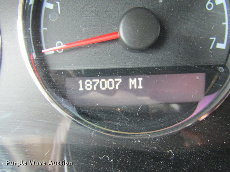 image for item DE5851 2008 Chevrolet Uplander LS van