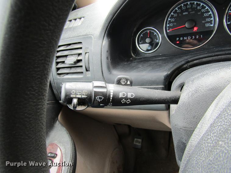 image for item DE5851 2008 Chevrolet Uplander LS van