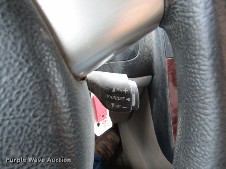 image for item DE5851 2008 Chevrolet Uplander LS van