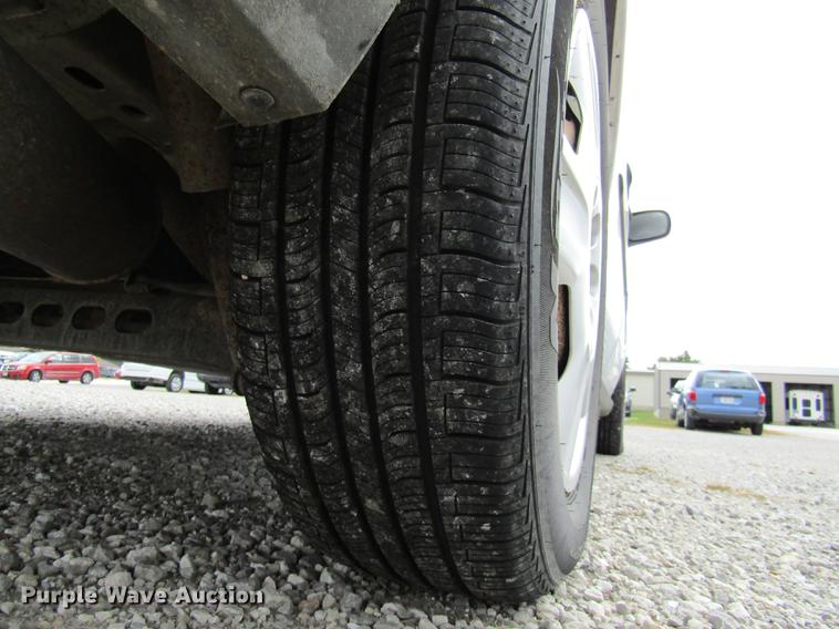 image for item DE5851 2008 Chevrolet Uplander LS van