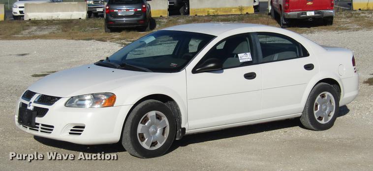 image for item DE5854 2004 Dodge Stratus