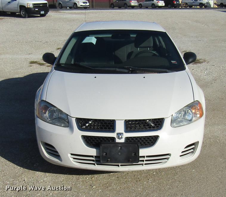 image for item DE5854 2004 Dodge Stratus