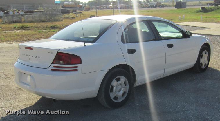 image for item DE5854 2004 Dodge Stratus
