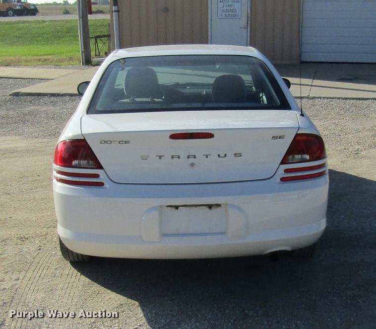 image for item DE5854 2004 Dodge Stratus