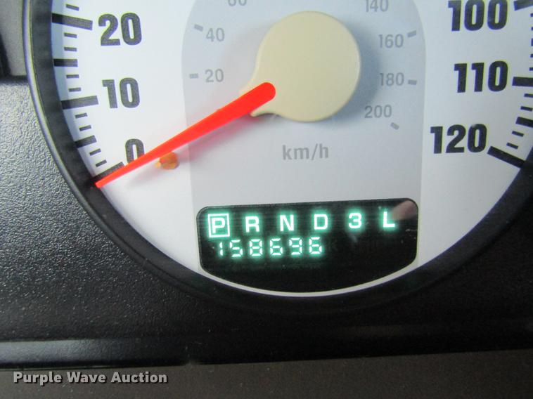 image for item DE5854 2004 Dodge Stratus