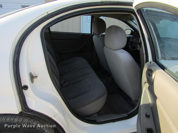 image for item DE5854 2004 Dodge Stratus