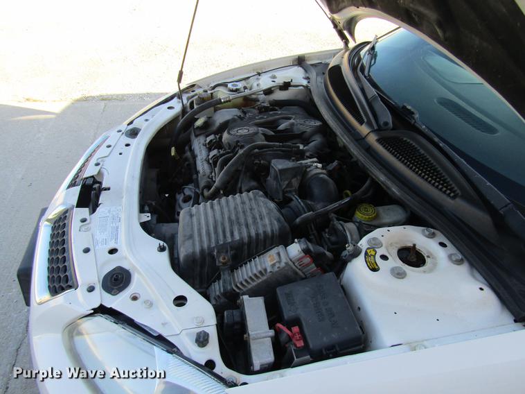 image for item DE5854 2004 Dodge Stratus