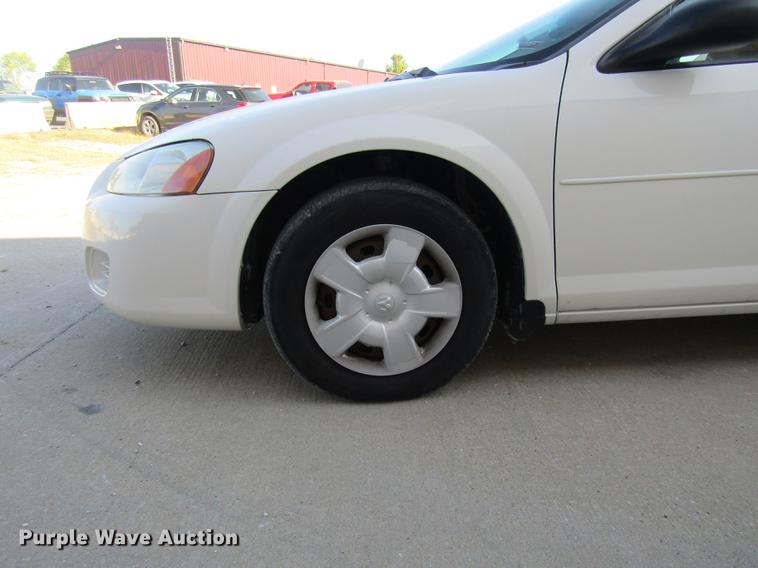 image for item DE5854 2004 Dodge Stratus