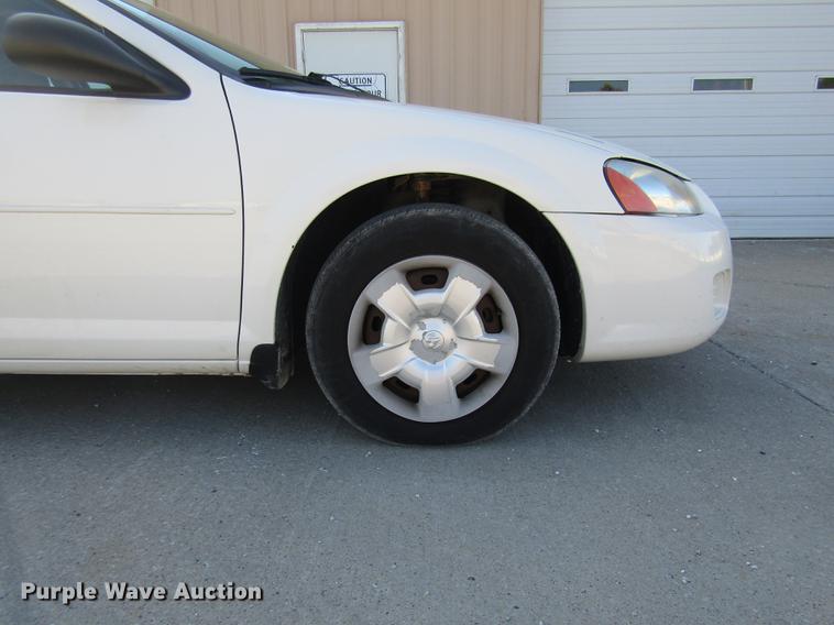 image for item DE5854 2004 Dodge Stratus