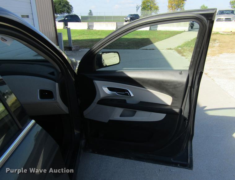 image for item DE5855 2011 Chevrolet Equinox SUV