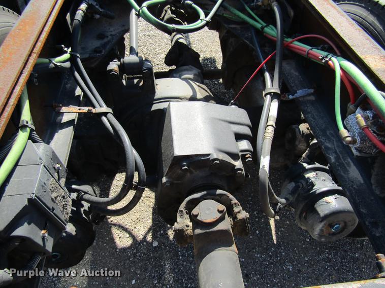 image for item DE5856 2002 Sterling LT8500 truck cab and chassis